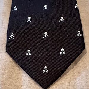 Jolly Roger Skull and Crossbones Silk Tie